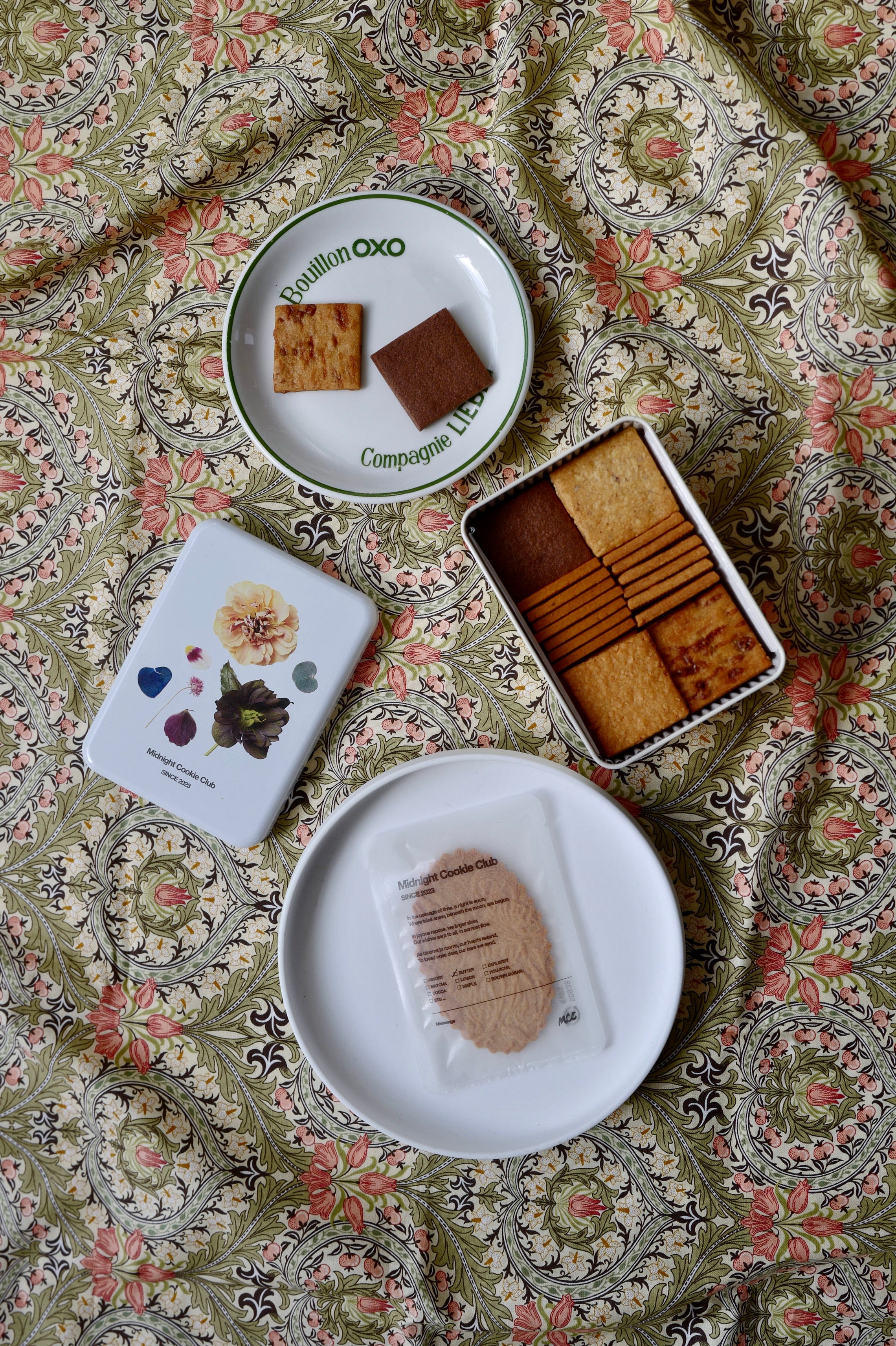 Flower Cookie Can【7/31発送】 – Midnight Cookie Club
